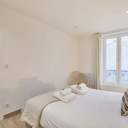 Appartamento Cozy In The Center Of 2 Bedrooms Parigi