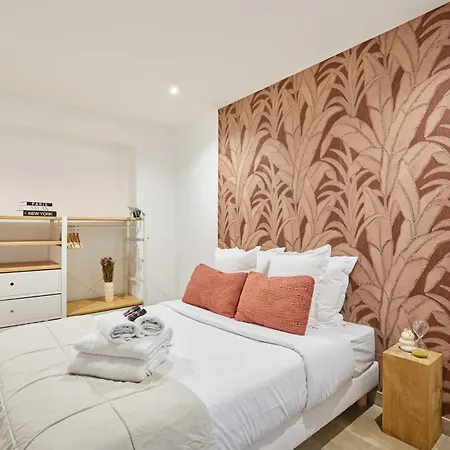 Cozy In The Center Of 2 Bedrooms