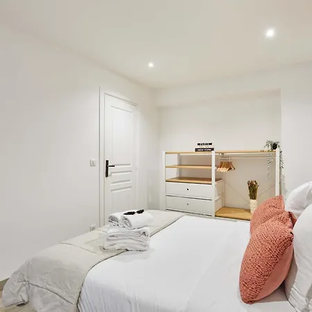 Appartamento Cozy In The Center Of 2 Bedrooms Parigi