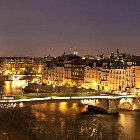 Cozy In The Center Of 2 Bedrooms * Parigi