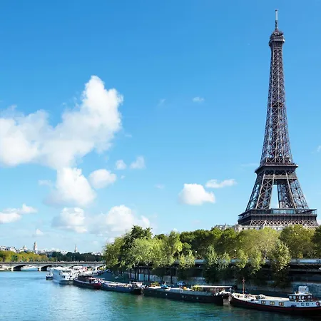 Cozy In The Center Of 2 Bedrooms Appartamento Parigi